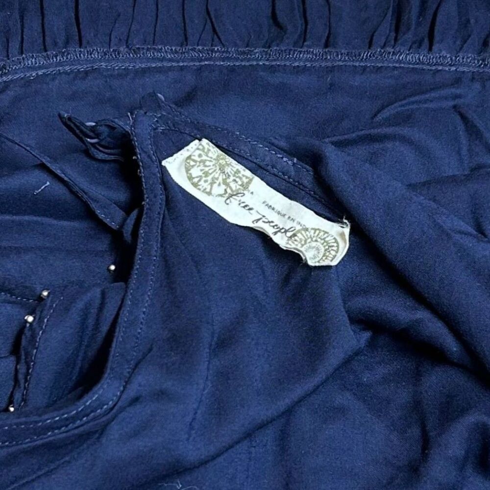 Free People Navy Blue Ruffle Top With Silver Embellished Beads size S/M E70 - Picture 9 of 12